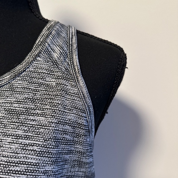 *DANSKIN NOW* Heather Gray Activewear Tank Top Size Medium (8-10) - Picture 2 of 7